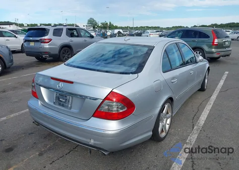 2009 Mercedes-Benz E 350 z USA, uszkodzony, nr VIN WDBUF56X99B389481